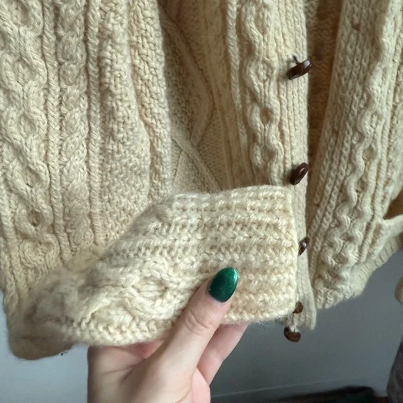 Vintage Ireland wool Cozy Cream Cable Knit Cardigan - Picture 4 of 8